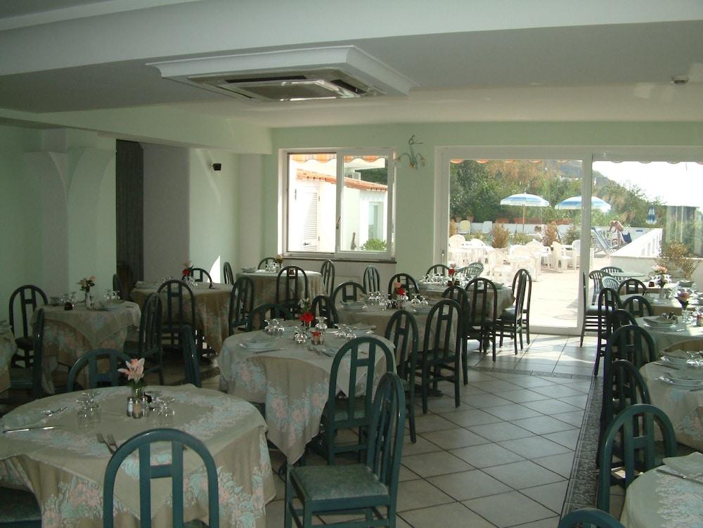 Hotel La Ginestra Forio di Ischia Buitenkant foto